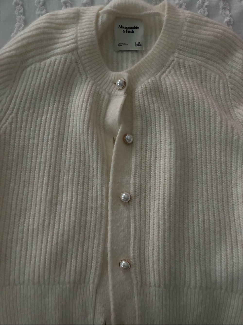 Abercrombie & Fitch Ivory Ribbed Pearl-Button Cardigan - Picture 1 of 4